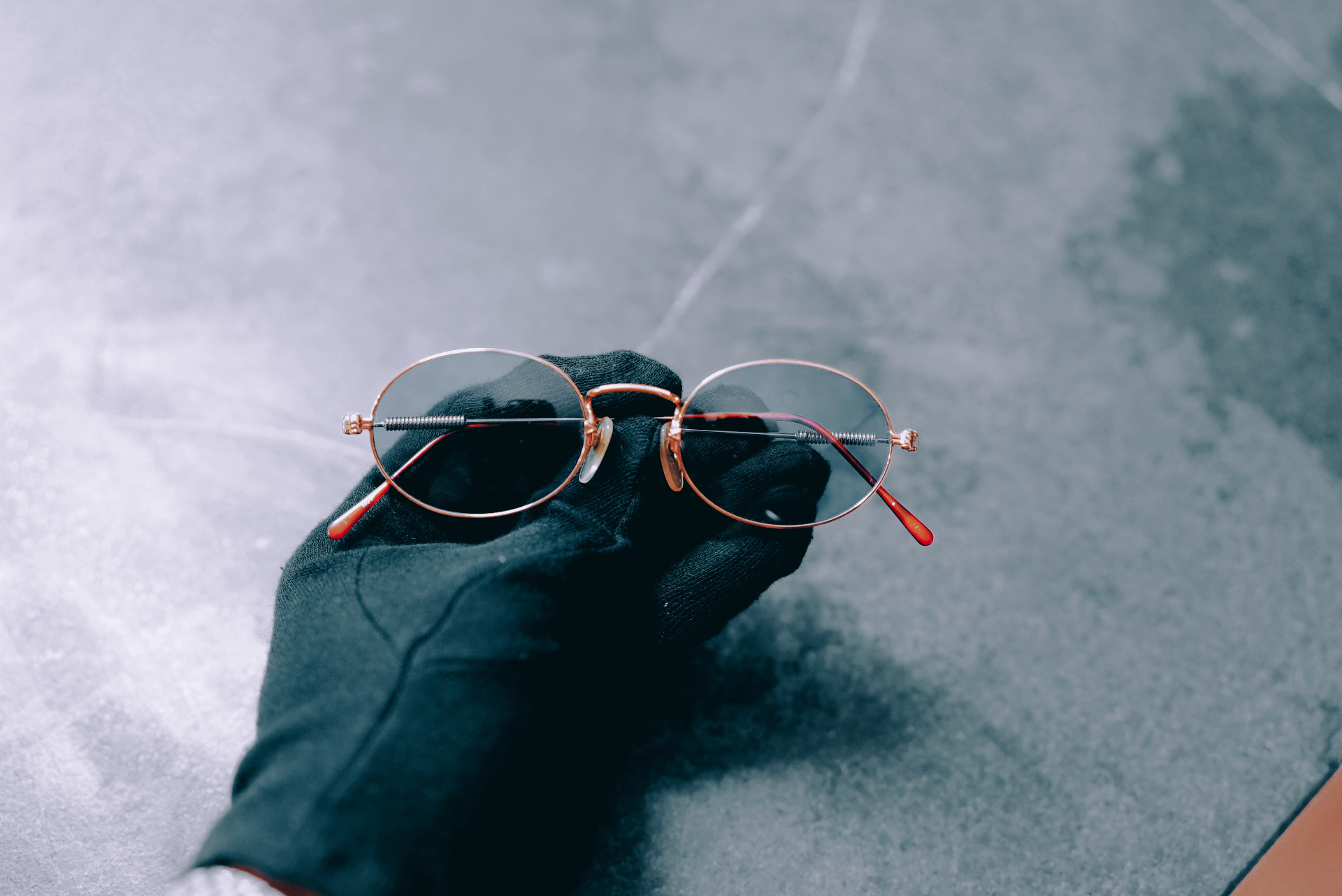 Gaultier — Rose Gold Spring-Temple