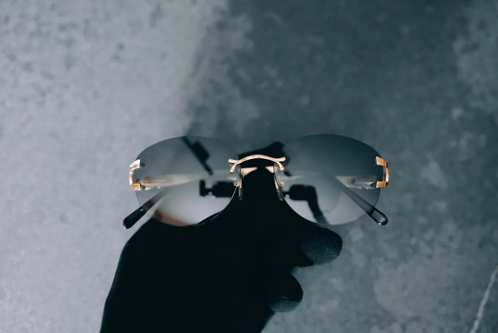Hilton — Two-Tone Gold & Silver Crown — Crown · Rimless